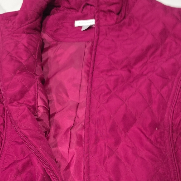 Christopher &‎ Banks Quilted Vest - Picture 4 of 4